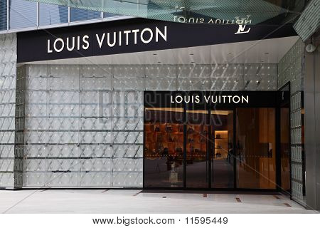 Louis Vuitton Store