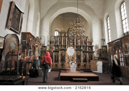 Ber i en kyrka