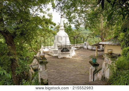 Mulkirigala Raja Maha Vihara is an ancient Buddhist rock temple in Sri Lanka