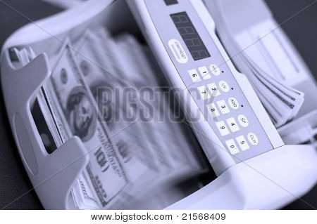 Máquina de la cuenta de efectivo