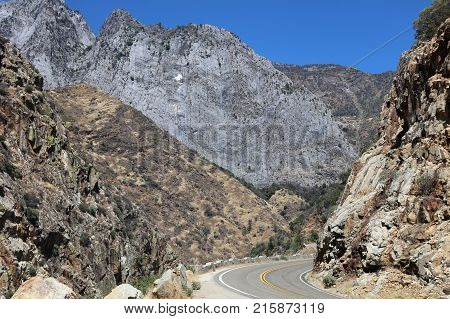 Kings River Canyon in Kings Canyon and Sequioa National Park. California. USA