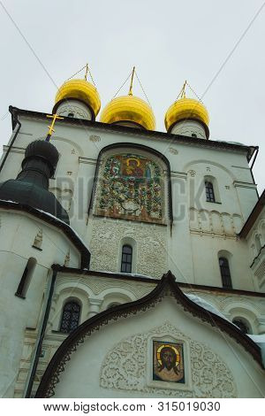 Saint-petersburg, Russia: Znamenskaya Church On Znamenskaya Square