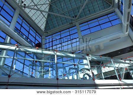 Portland, Oregon - Jun 12: Oregon Museum Of Science & Industry In Portland, Oregon, As Seen On Jun 1