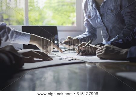 New Businessmen Are Meeting For Business Planning