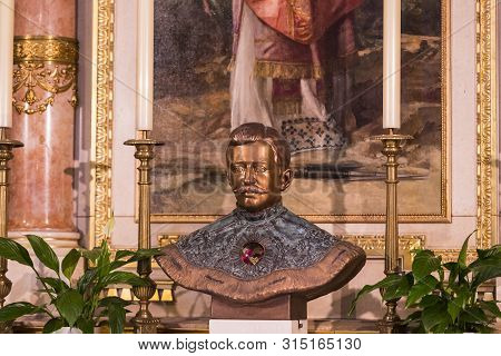 Budapest, Hungary - August 20, 2017: Elements Of Architecture And Interior In The Basilica Of St. St