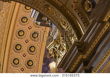 Budapest, Hungary - August 20, 2017: Elements Of Architecture And Interior In The Basilica Of St. St