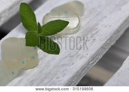 Peppermint Candies For Breath Freshening. With Refreshing Microgranules. Cooling Menthol For Sore Th