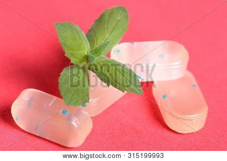 Peppermint Candies For Breath Freshening. With Refreshing Microgranules. Cooling Menthol For Sore Th
