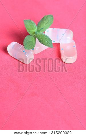 Peppermint Candies For Breath Freshening. With Refreshing Microgranules. Cooling Menthol For Sore Th