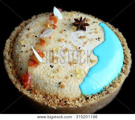 Sand Beach Cake With Papaya, Star Anise And Cookie Border
