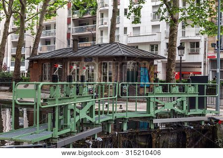 Paris, France - May 26 2019 - Lock Ecluse Du Temple At The Canal Saint-martin
