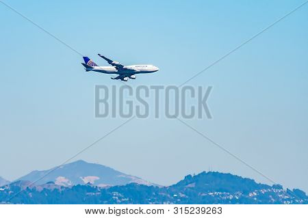 San Francisco, California - October 06 2017: United Airlines Aircraft, A Boeing 747-422, In Flight O
