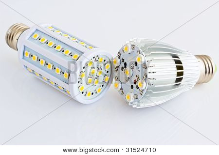 LED žárovky v porovnání s různými Smd čipů