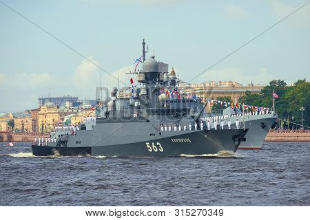Saint Petersburg, Russia - July 30, 2017: The Small Rocket  Ship Serpukhovparticipates In A Naval Pa