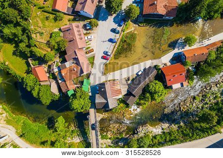 Croatia, Rastoke, Village Near Slunj In Croatia, Old Water Mills On Waterfalls Of Korana River, Beau