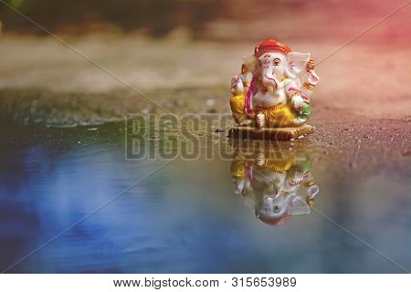 Lord Ganesha , Ganesha Indian Festival, Statue Of Lord Ganesha