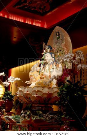 Kuan Yin staty