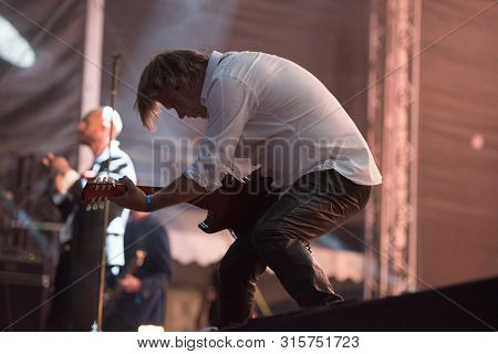 Alternative Live Rock Concert