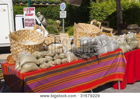Lavendar Marktstand in Saint Saturnin Les apt, Provence, SÃ¼d