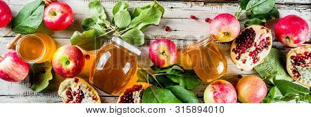 Rosh Hashanah Celebration Background