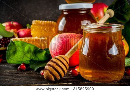 Rosh Hashanah Celebration Background
