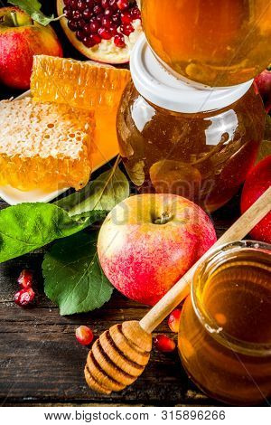 Rosh Hashanah Celebration Background