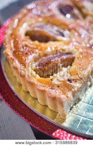 Shortbread Open Cake With Pear Slices On Top, Open Pear Cake