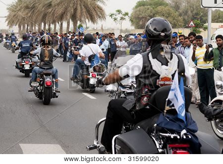 Desfile de motociclista