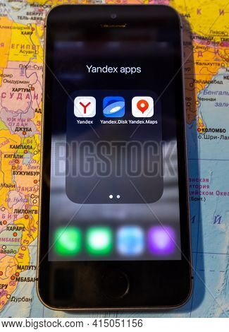 March 31, 2021. Moscow, Russia. Yandex.browser, Yandex.maps, And Yandex.disk Application Icons On A 