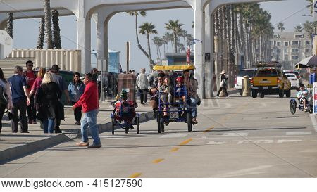 Oceanside, California Usa - 8 Feb 2020: People Walking On Waterfront Promenade, Beachfront Boardwalk