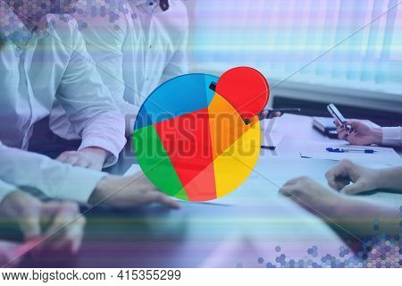 Reddcoin, Rdd Cryptocurrency Sign. The Concept Of Business, Cryptocurrency And Finance - A Team Of B