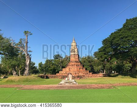 Phra That Ya Khu Temple, Ancient Town Of Fa Daed Song Yang In Kalasin, Thailand.