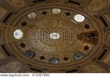 Seville, Spain 07-12-2010: Dome Of The Sala Capitular, Chapter House, Of The Seville Cathedral With 