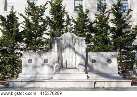 Washington Dc, Usa 11-29-2020: The Founders Monument: A Marble Monument Located In Front Of The Nati