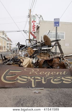 SEASIDE HEIGHTS, NJ - JAN 13: Rester stablet på fortovet af tre brødre Pizza på januar 13, 20