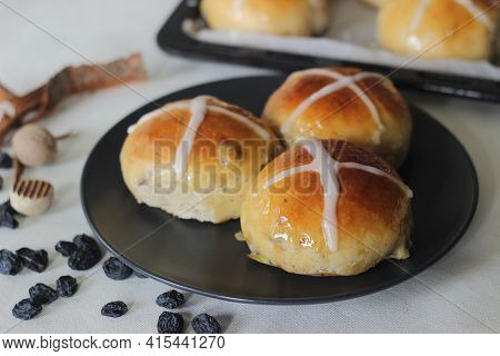 Freshly Baked Hot Cross Buns. A Sweet Fruit Bun Lightly Spiced With Cinnamon And Nutmeg And Marked W