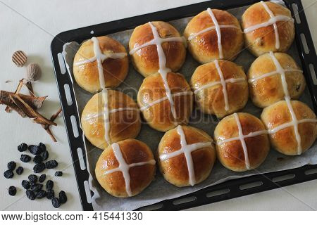 Freshly Baked Hot Cross Buns. A Sweet Fruit Bun Lightly Spiced With Cinnamon And Nutmeg And Marked W