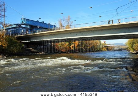 กรา Hauptbruecke