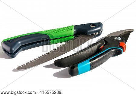 Garden Compact Hand Tools For Pruning Live And Dry Branches.