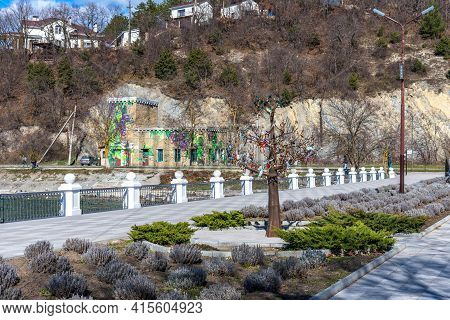Abrau Durso, Russia - March 2, 2021: Beautiful View Of The Shore Of Lake Abrau In Early Spring. Pict