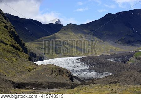 Skaftafell / Iceland - August 18, 2017: Skaftafellsjokull Tongue Glacie In Iceland, Europe