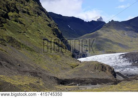 Skaftafell / Iceland - August 18, 2017: Skaftafellsjokull Tongue Glacie In Iceland, Europe