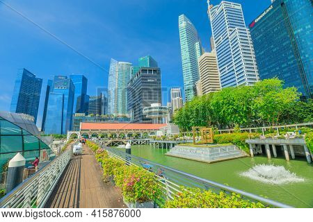 Singapore - April 28, 2018: Marina Bay Central Business District Cbd Buildings In Clifford Square Of