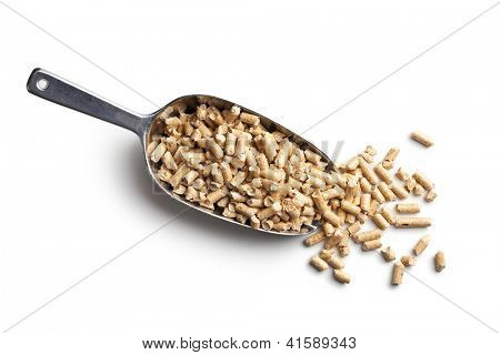 Trä pellets - biobränsle på scoop.