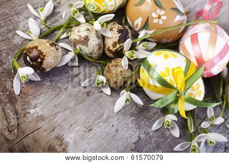 Easter eggs and flower 