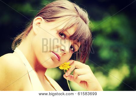 Young caucasian woman resting in prk