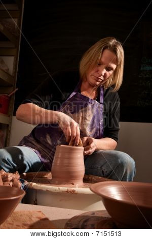 Potter modellatura argilla