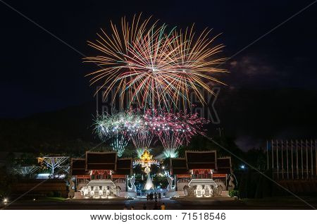 Chiangmai, Thailand-august  12 : Firework Queen Sirikit Ceremony Festival  At Royal Park Rajapruek O