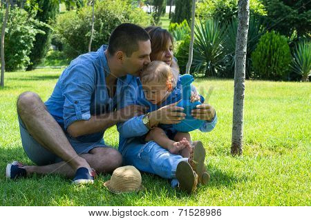 Happy Family