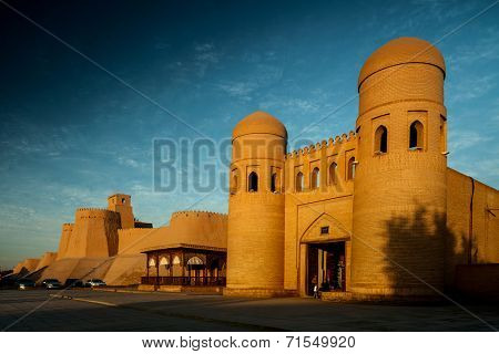 Western gate (Ata Darvoza) to ancient town of Itchan Kala. Khiva, Uzbekistan